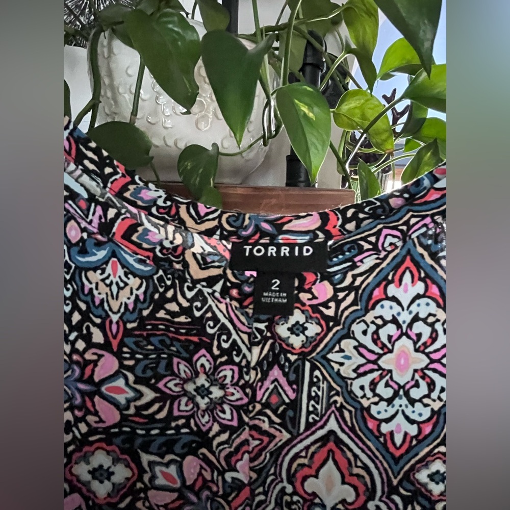 Torrid 2x Multicolor Geometric Pattern Maxi Dress - image 5